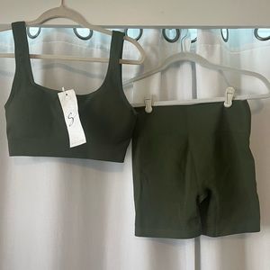 Matching workout set